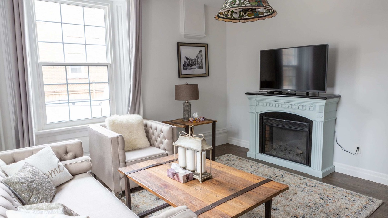 Photo of Livingroom in Burlington