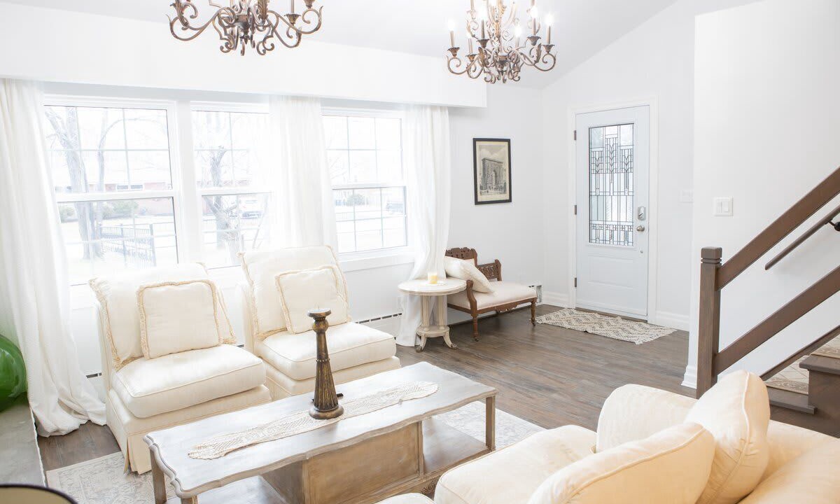 Photo of Livingroom in Burlington