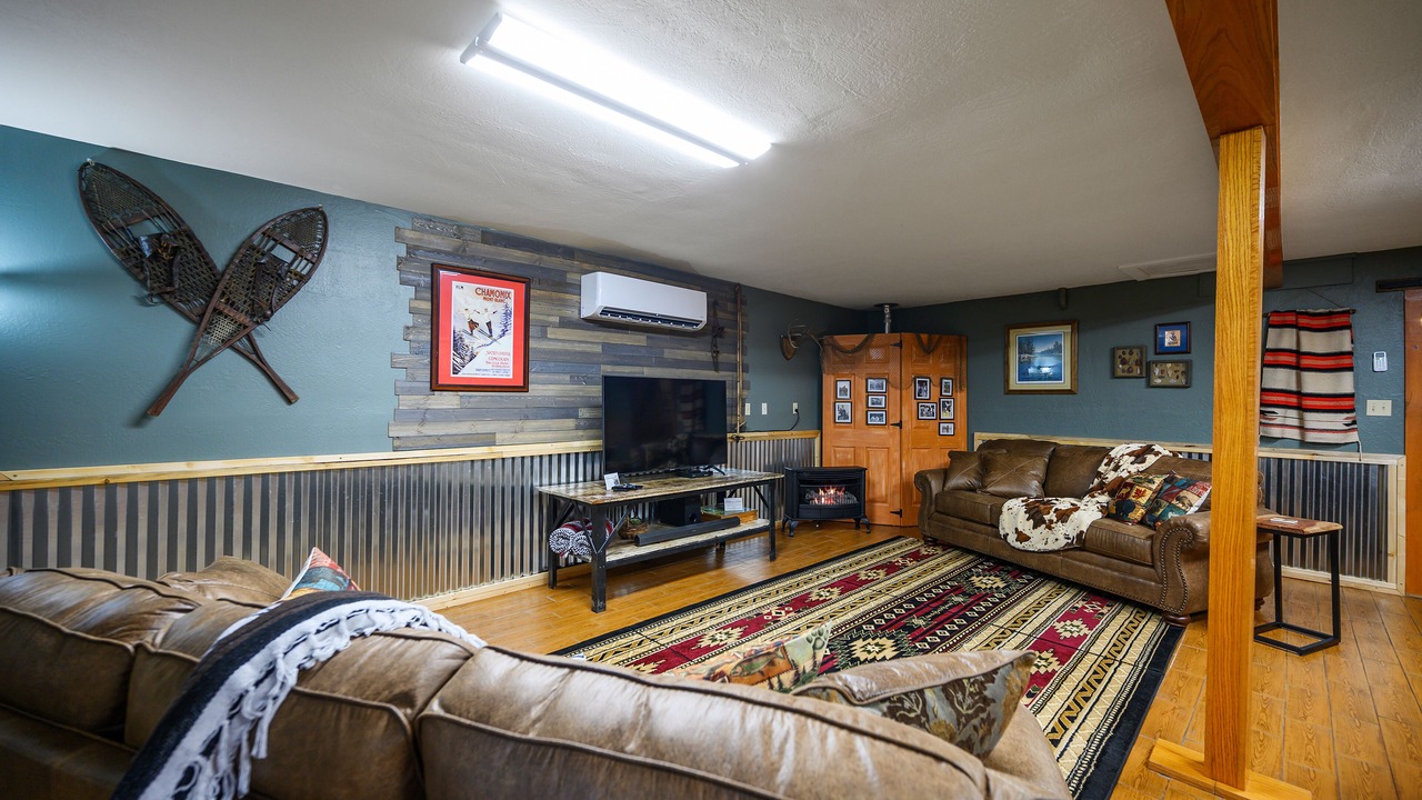 Photo of Livingroom in Smithville