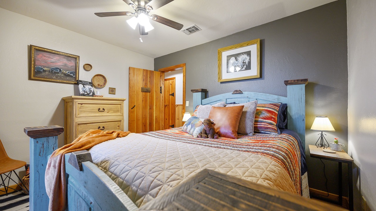 Photo of Bedroom in Smithville