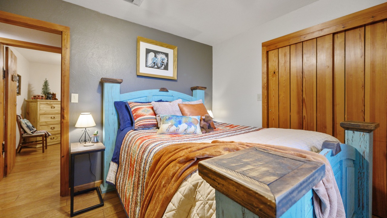 Photo of Bedroom in Smithville