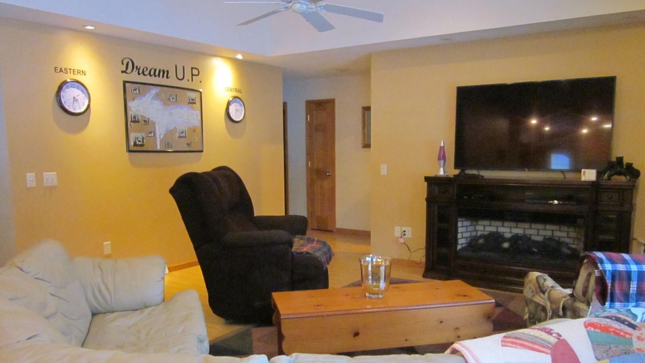 Photo of Livingroom in Marenisco