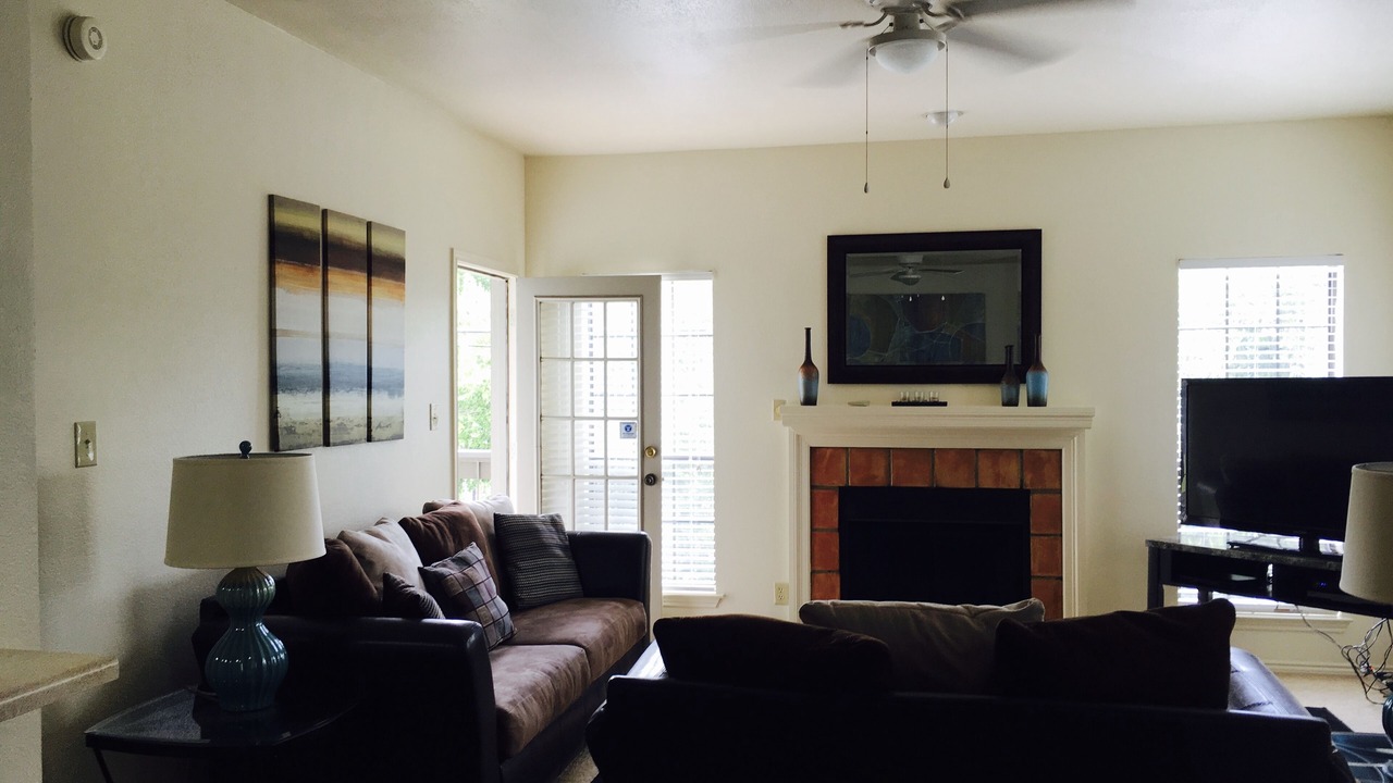 Photo of Livingroom in North San Antonio - SAT
