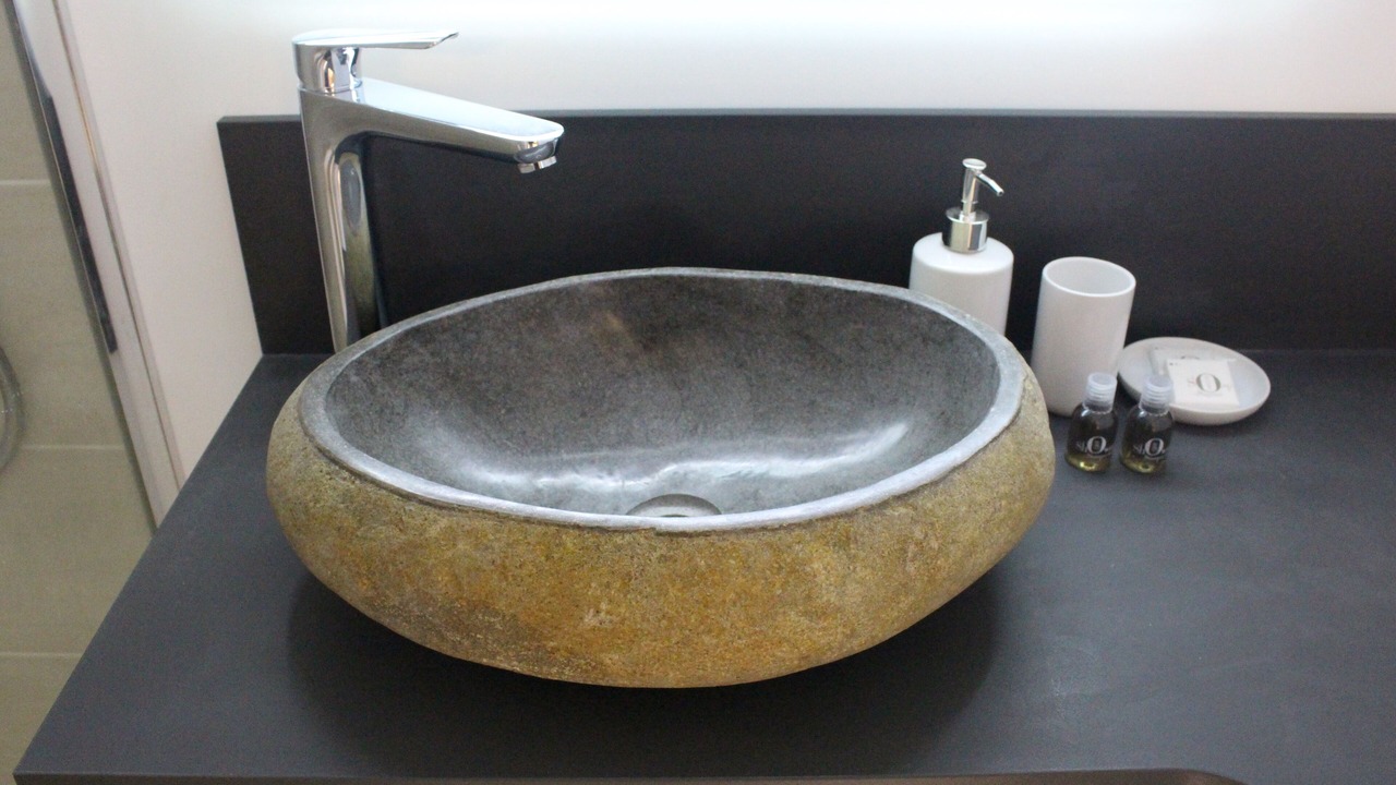 Photo of Bathroom in Trelevern