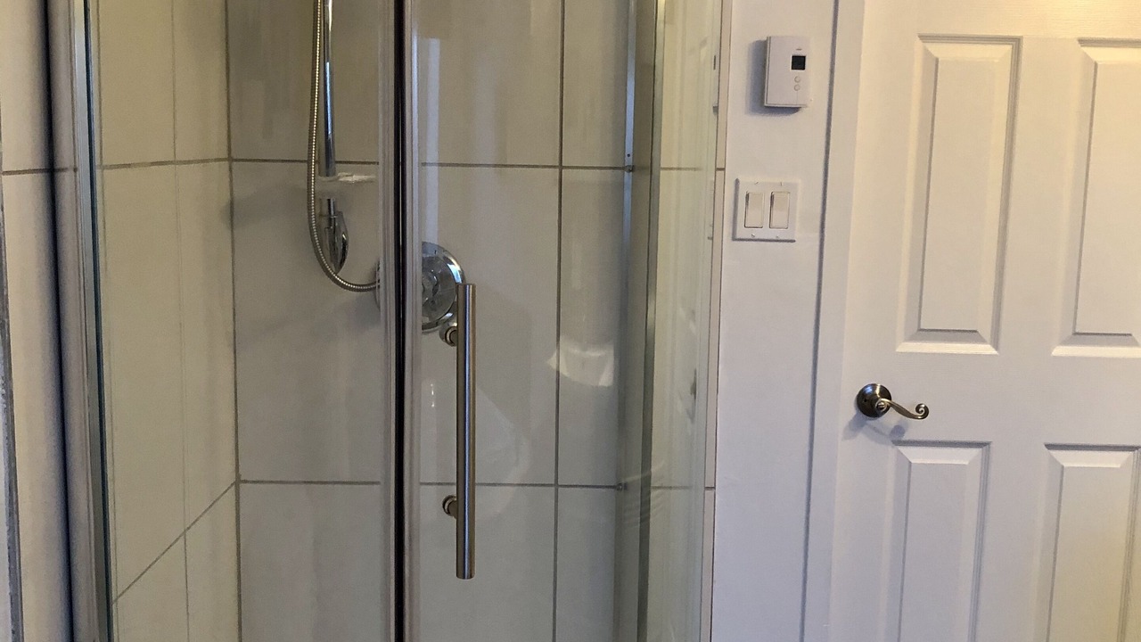 Photo of Bathroom in Tingwick