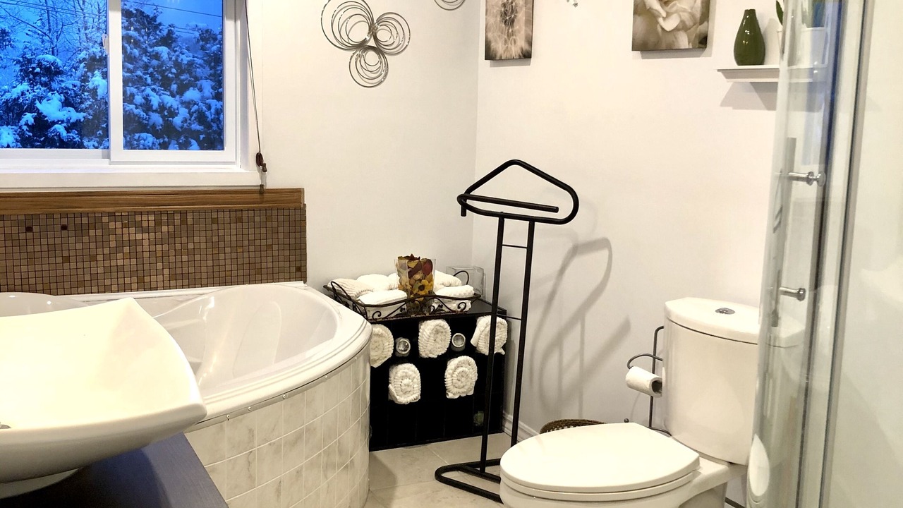Photo of Bathroom in Tingwick