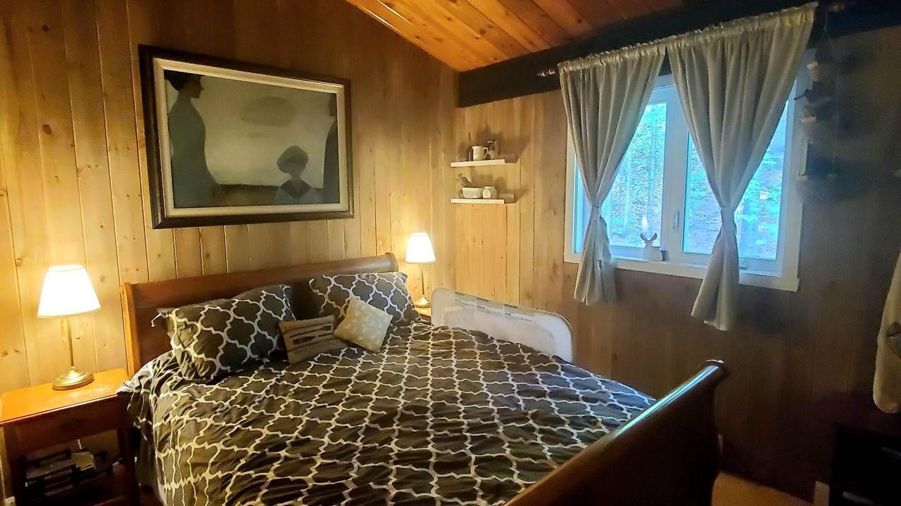 Photo of Bedroom in Val Morin