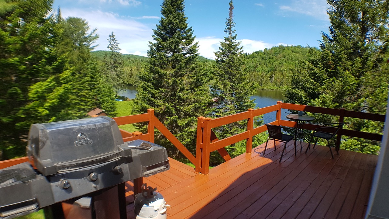 Photo of Patio Balcony in Val Morin