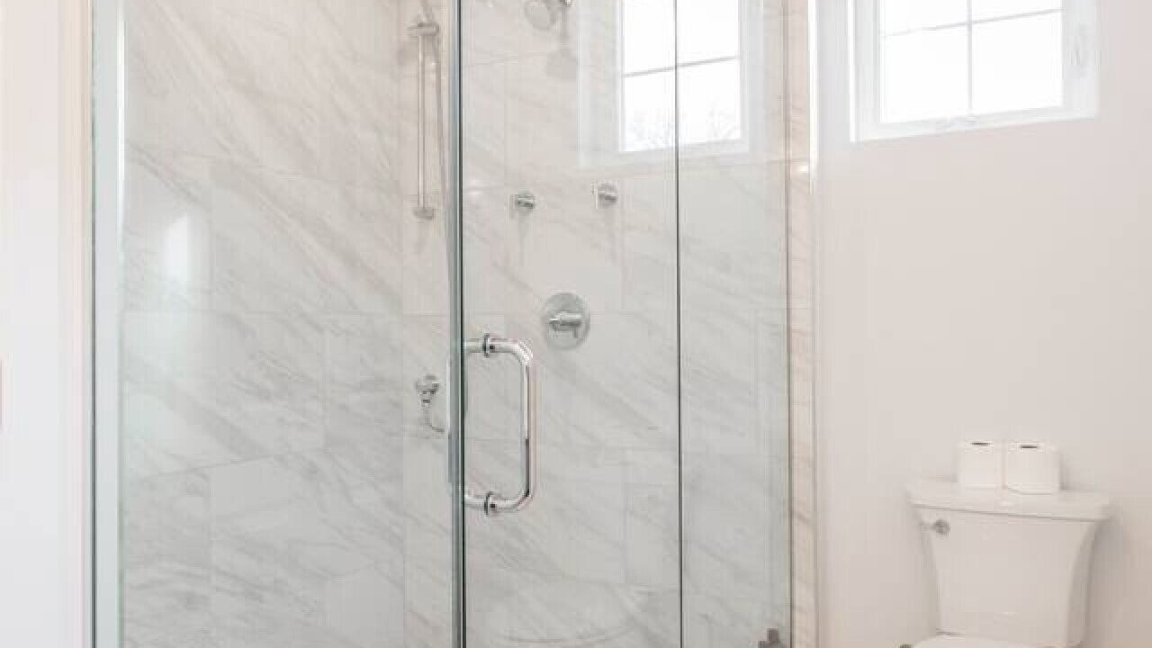 Photo of Bathroom in Albany Park