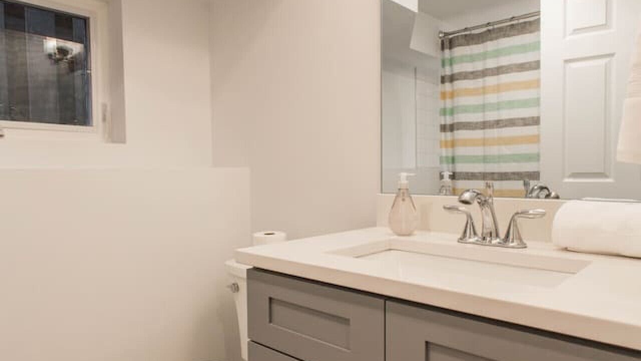 Photo of Bathroom in Albany Park