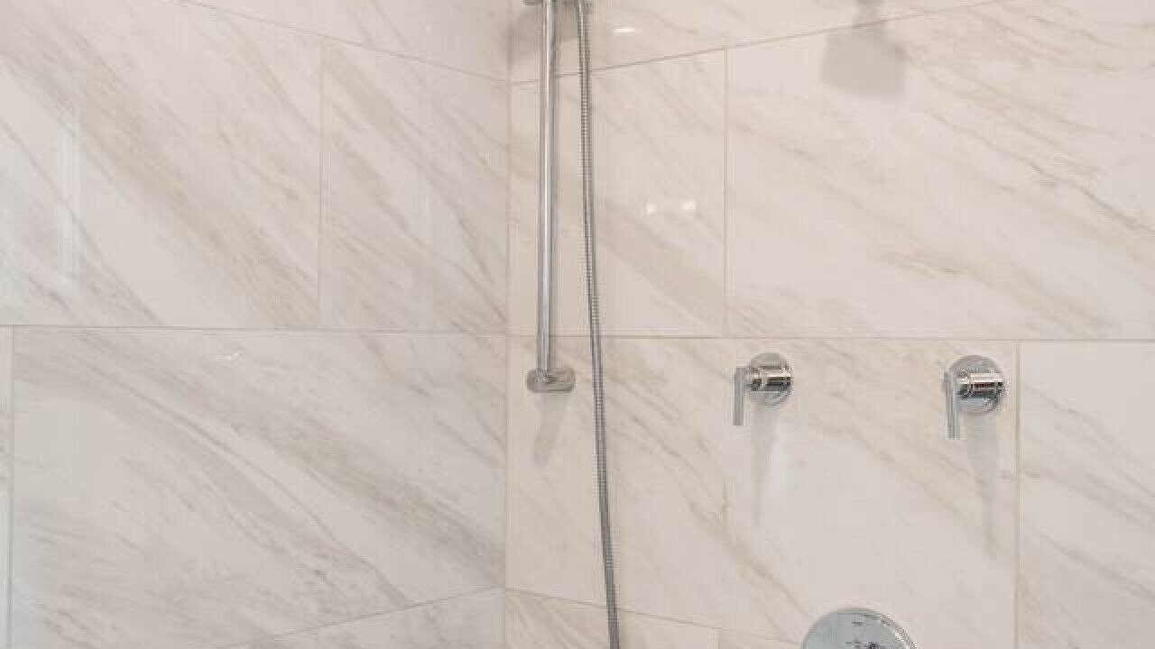Photo of Bathroom in Albany Park