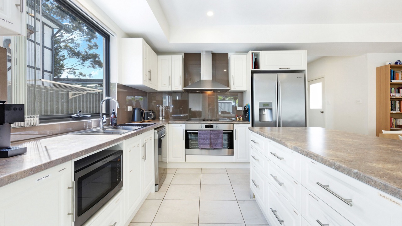 Photo of Kitchen in Seacombe Gardens
