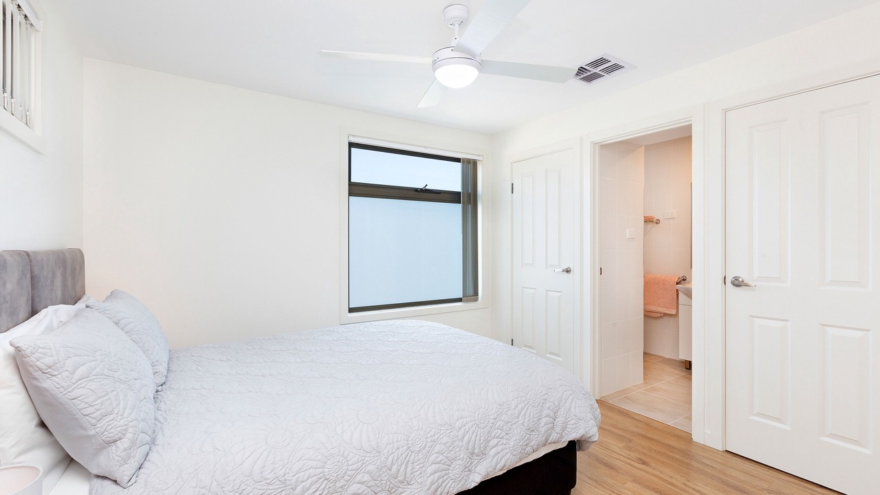 Photo of Bedroom in Seacombe Gardens