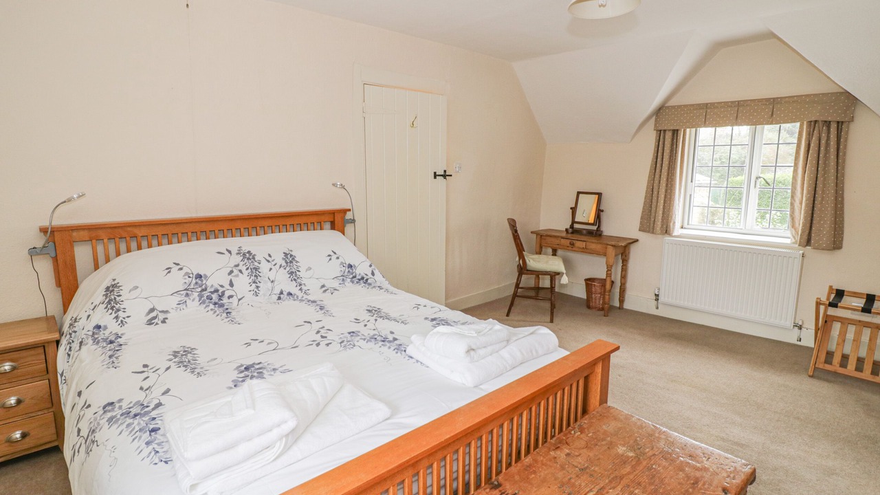 Photo of Bedroom in Sibford Gower