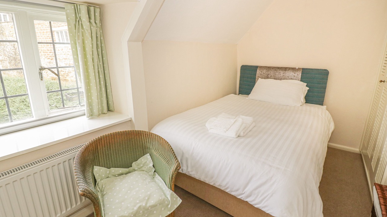 Photo of Bedroom in Sibford Gower