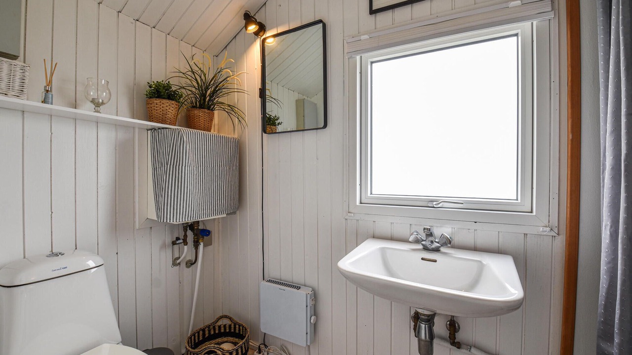 Photo of Bathroom in Fjand Badeby