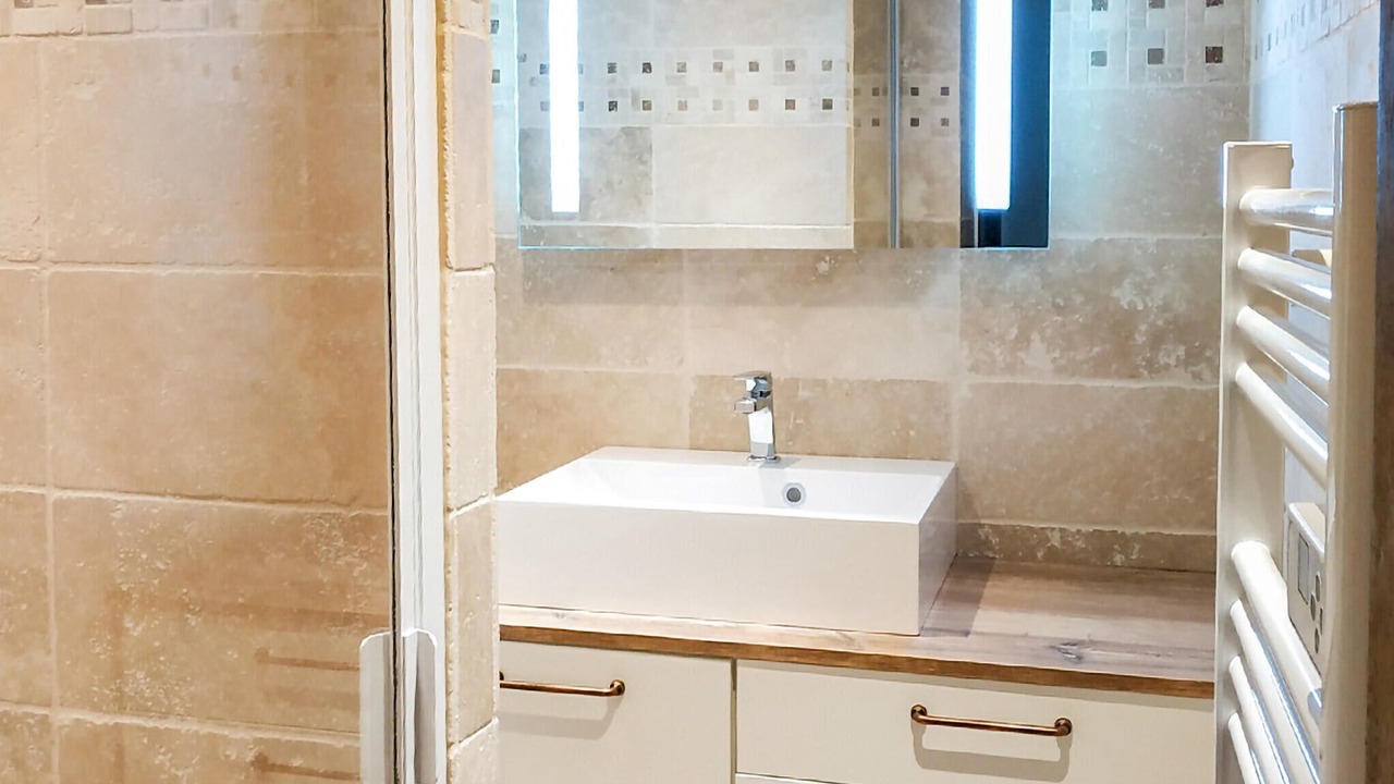 Photo of Bathroom in Roquebrun