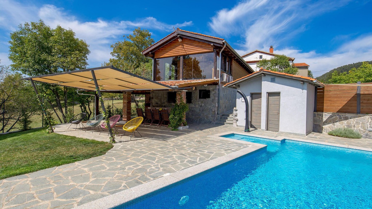 Photo of Outdoor in Klana