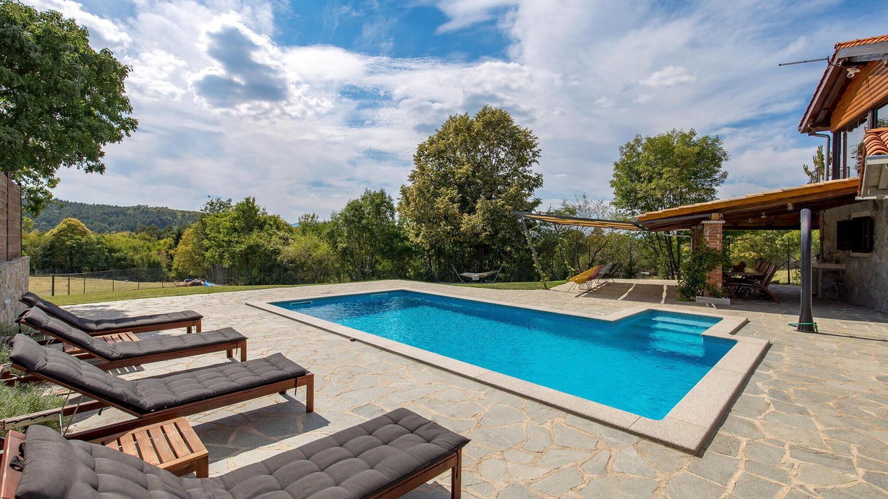 Photo of Outdoor in Klana