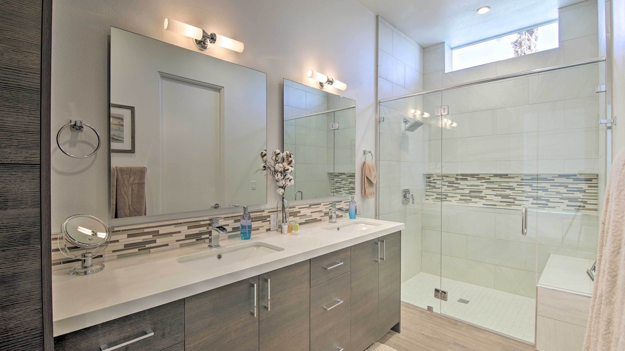 Photo of Bathroom in La Quinta Cove