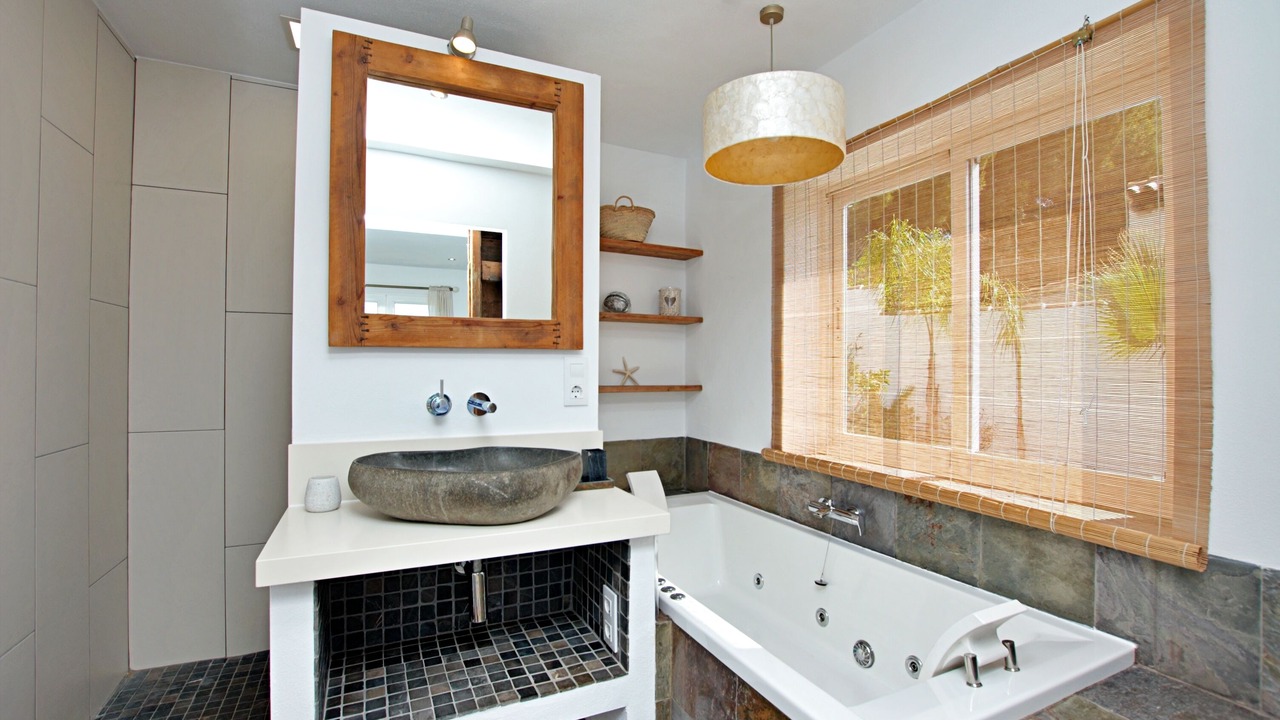 Photo of Bathroom in Benimeit