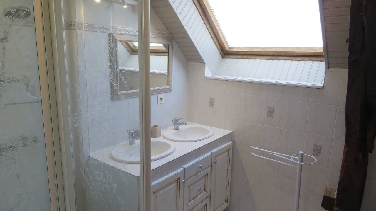 Photo of Bathroom in Saint-Meloir-des-Ondes