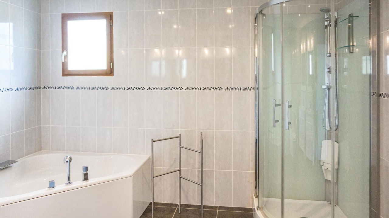 Photo of Bathroom in Caunes-Minervois