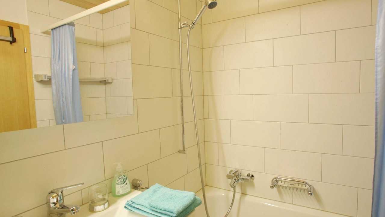 Photo of Bathroom in Zweisimmen