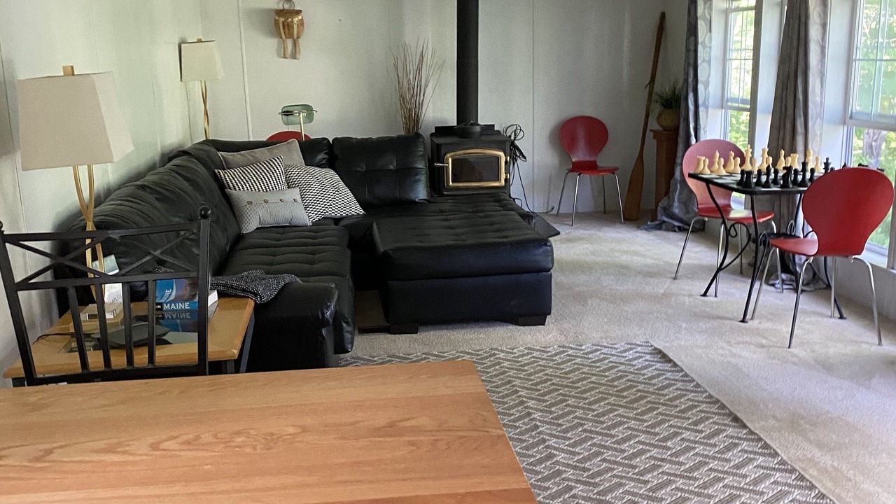 Photo of Livingroom in Northport