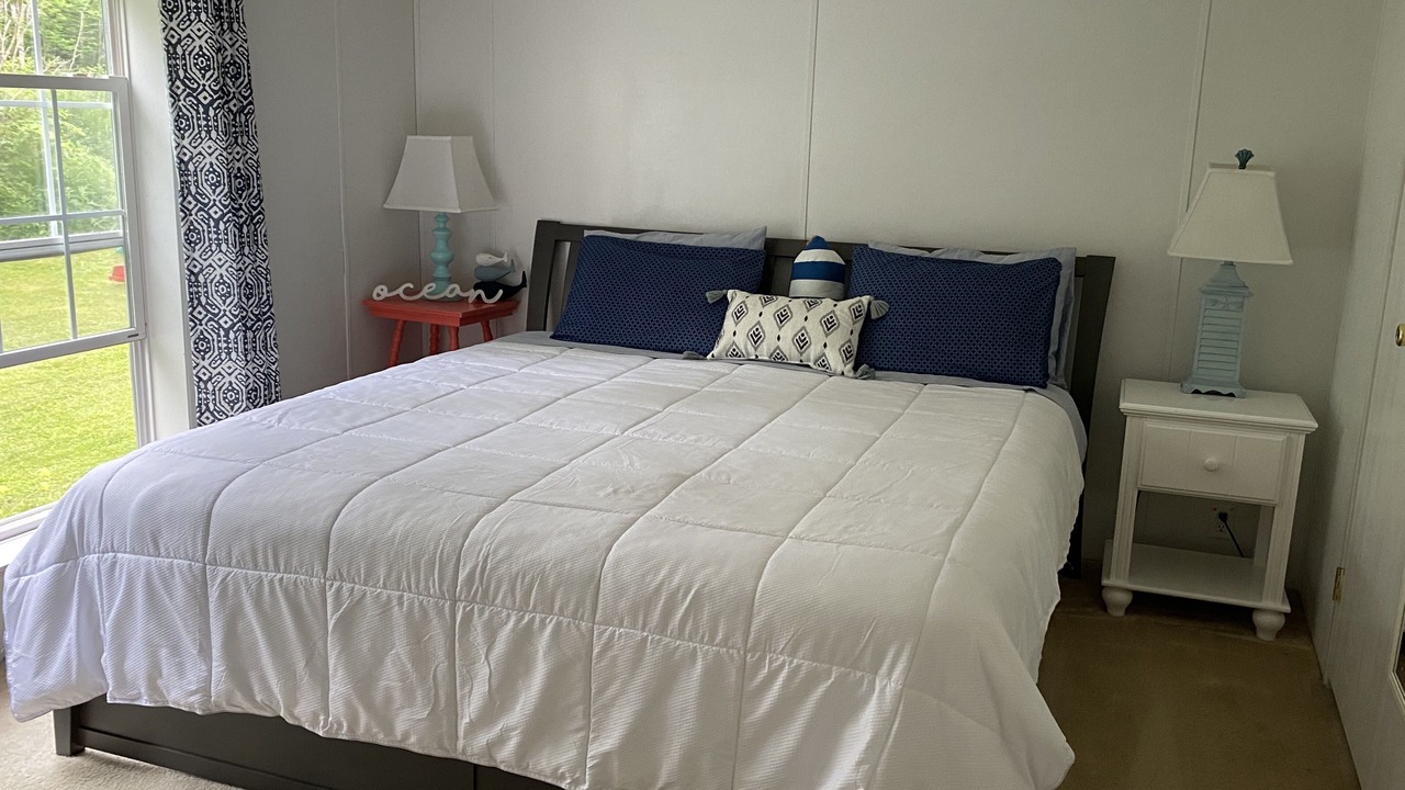 Photo of Bedroom in Northport