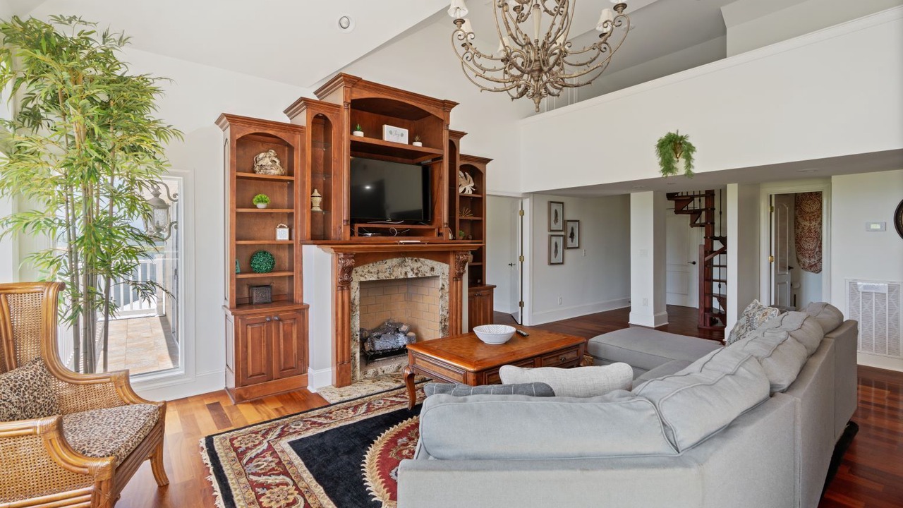 Photo of Livingroom in Gadsden