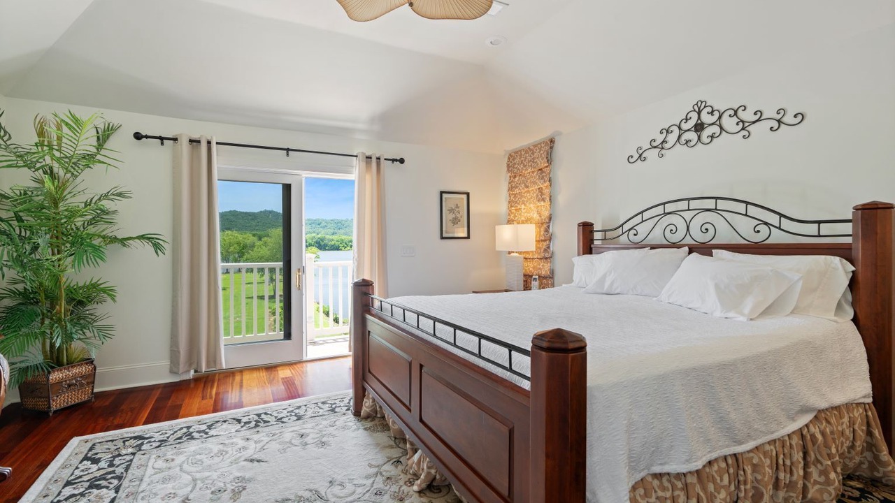 Photo of Bedroom in Gadsden