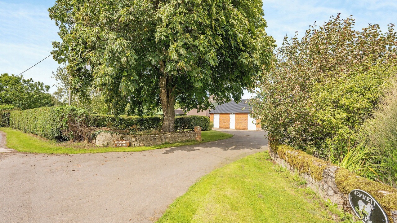 Photo of Others in Mersham