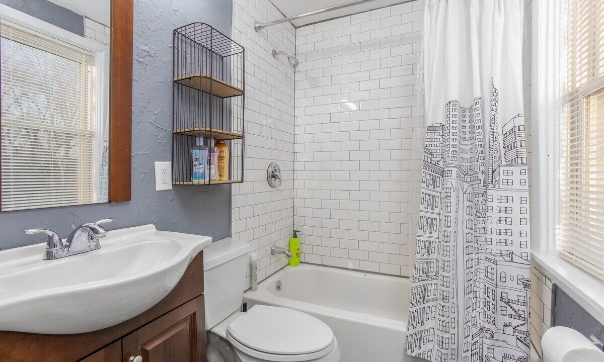 Photo of Bathroom in Pacific