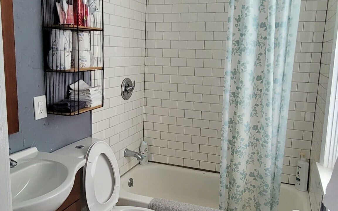 Photo of Bathroom in Pacific
