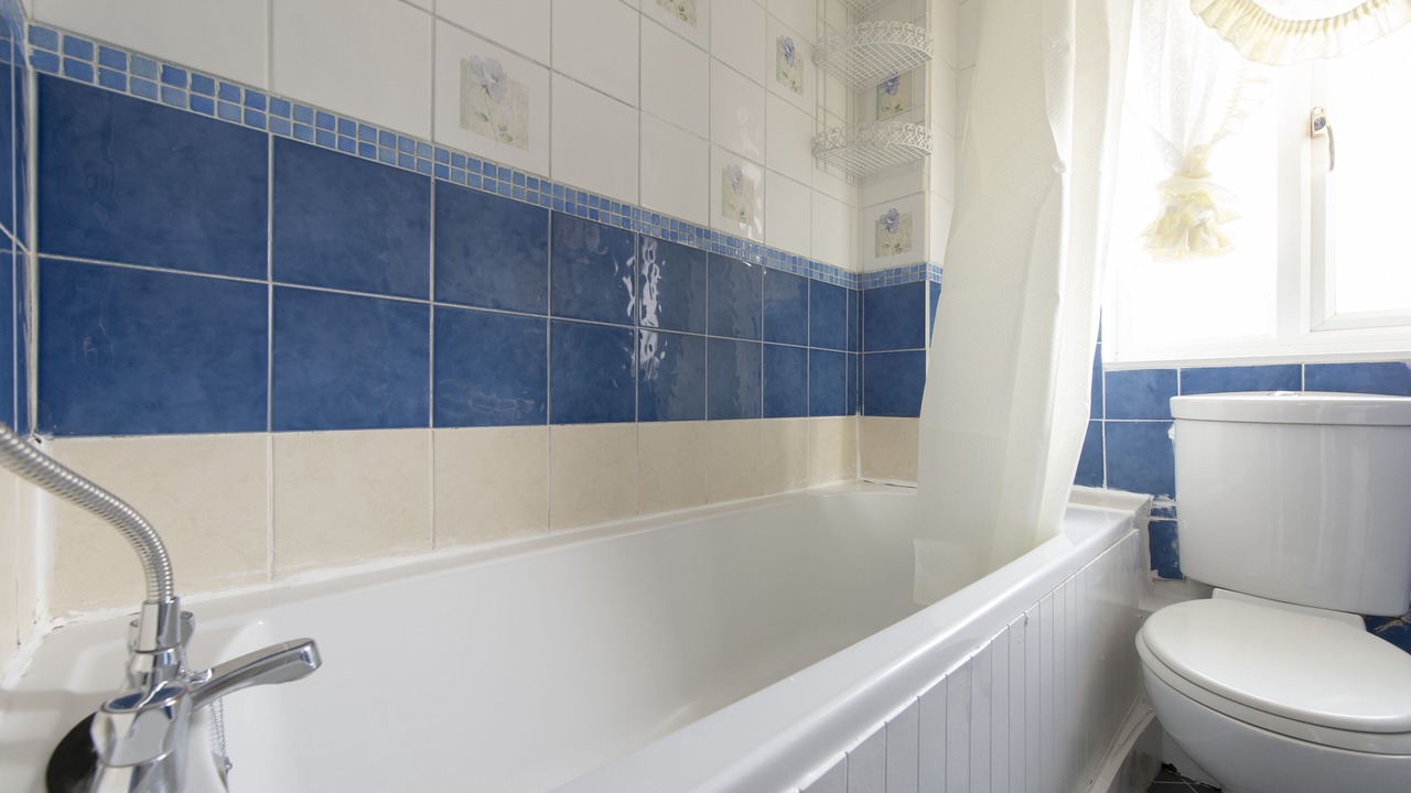 Photo of Bathroom in Thamesmead