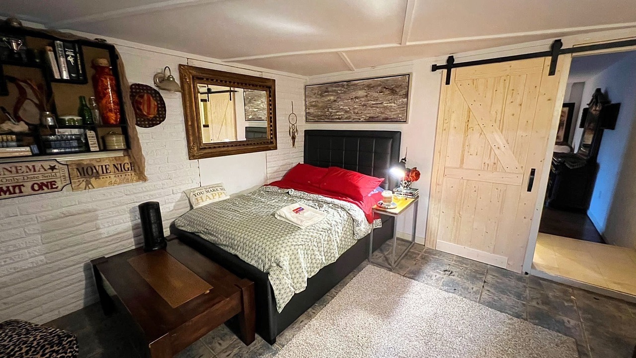 Photo of Bedroom in Lone Oak