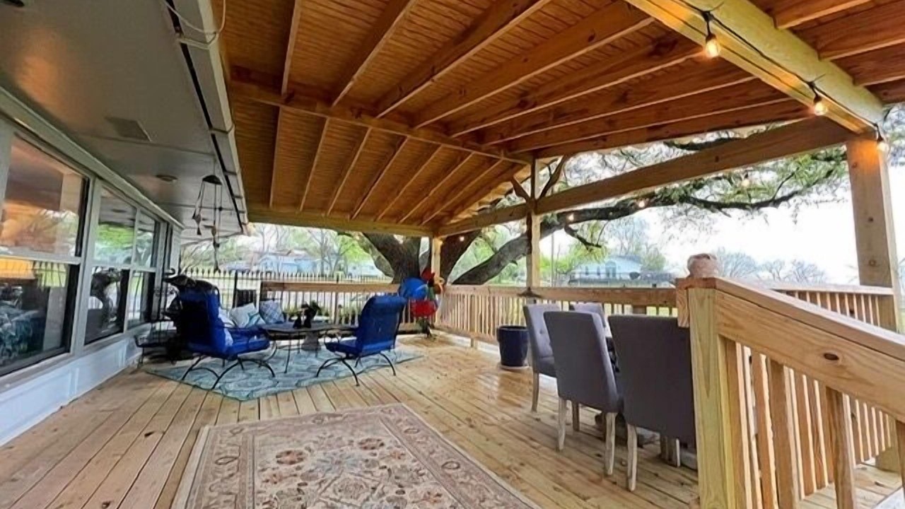 Photo of Patio Balcony in Lone Oak