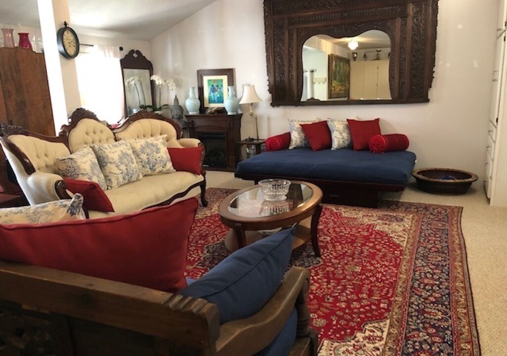 Photo of Livingroom in Claremont