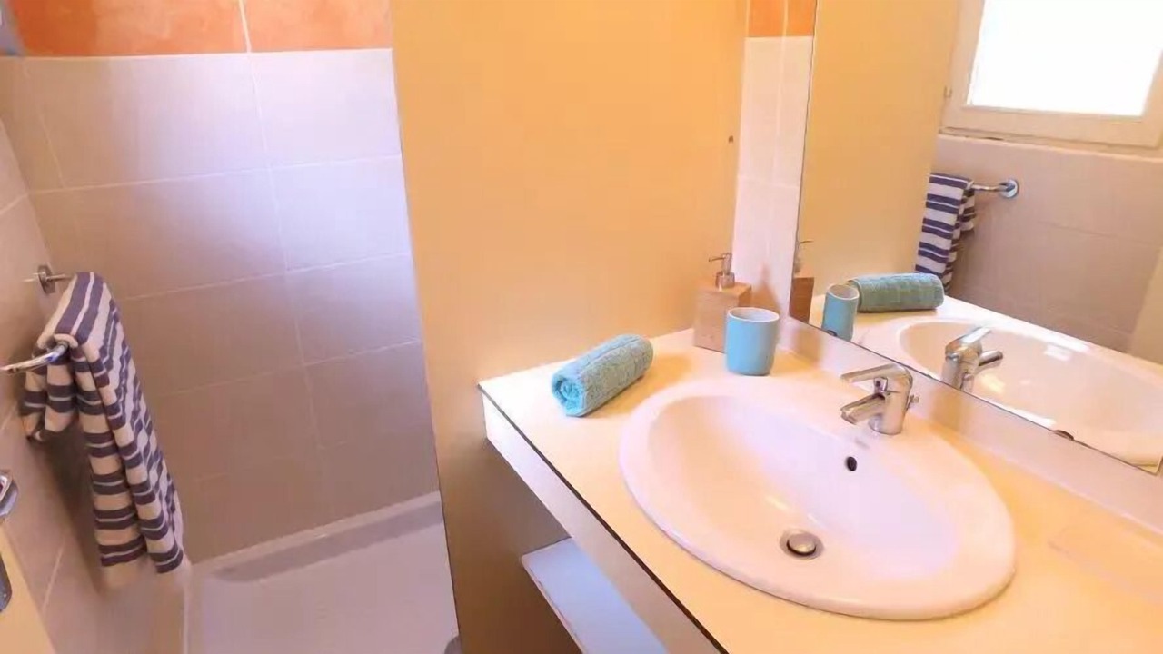 Photo of Bathroom in Nedde