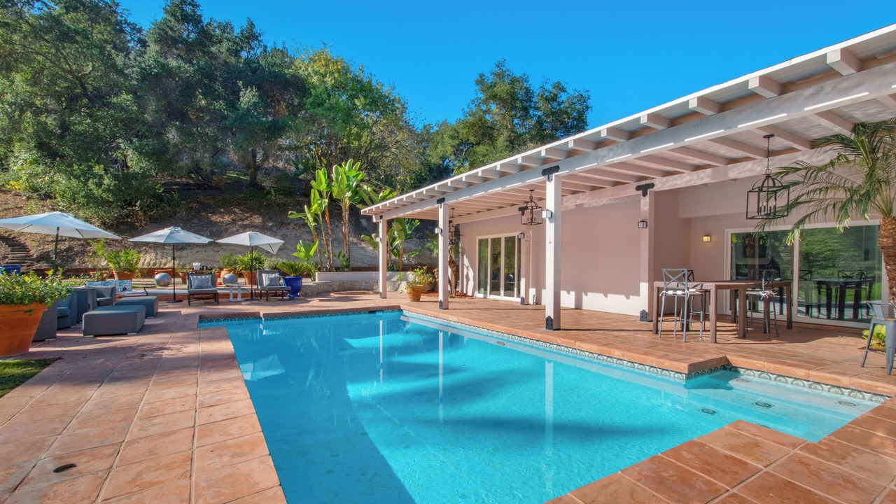 Photo of Outdoor in Beverly Hills