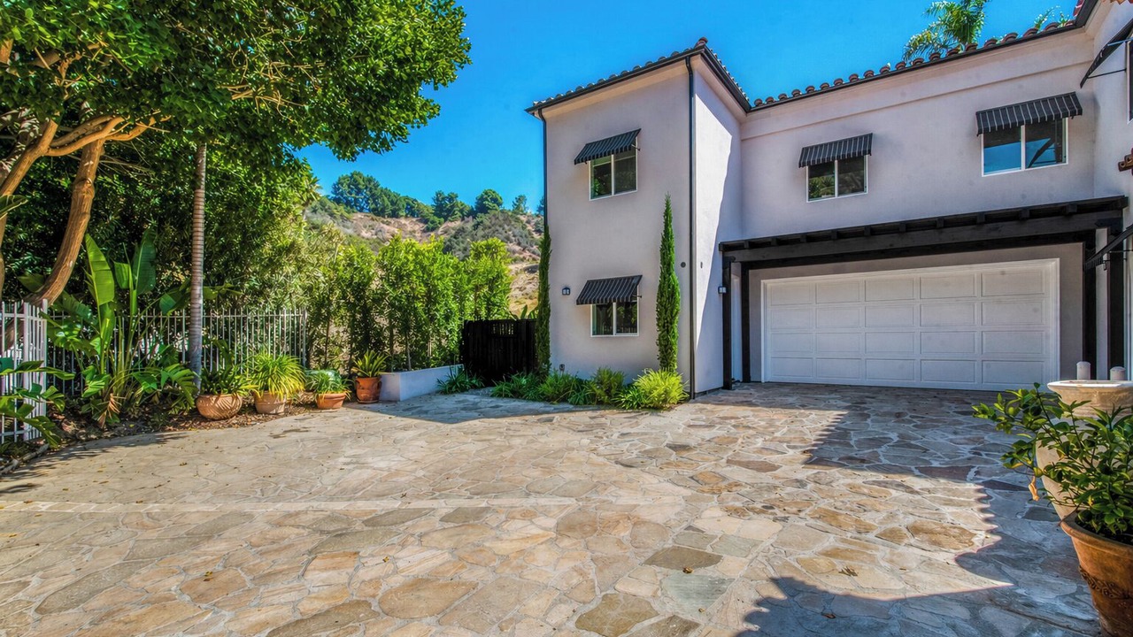 Photo of Outdoor in Beverly Hills