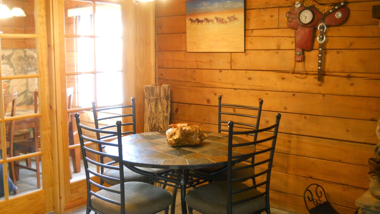 Photo of Livingroom in Elgin