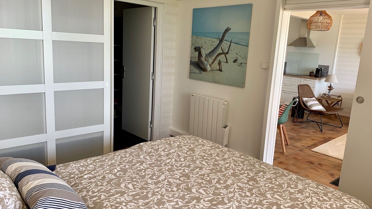 Photo of Bedroom in Saint-Michel-en-Greve