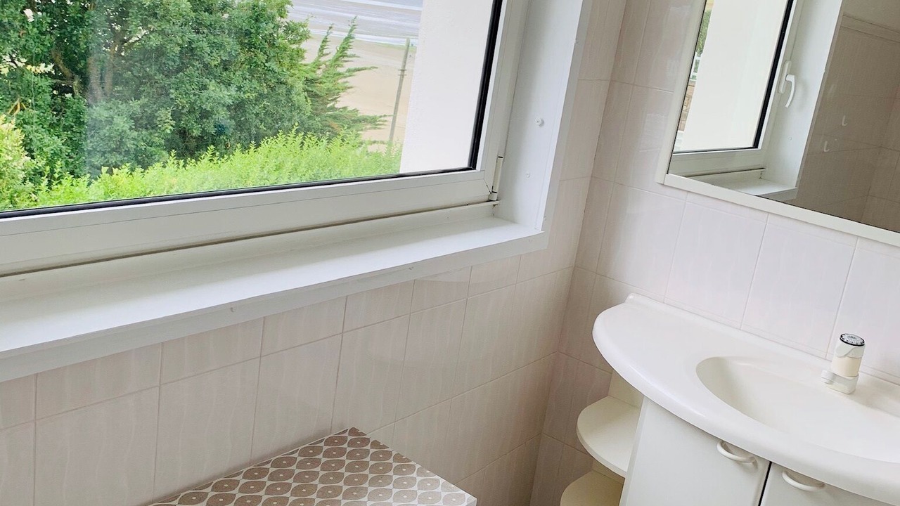 Photo of Bathroom in Saint-Michel-en-Greve