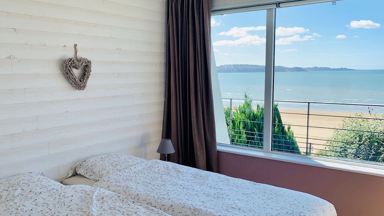 Photo of Bedroom in Saint-Michel-en-Greve