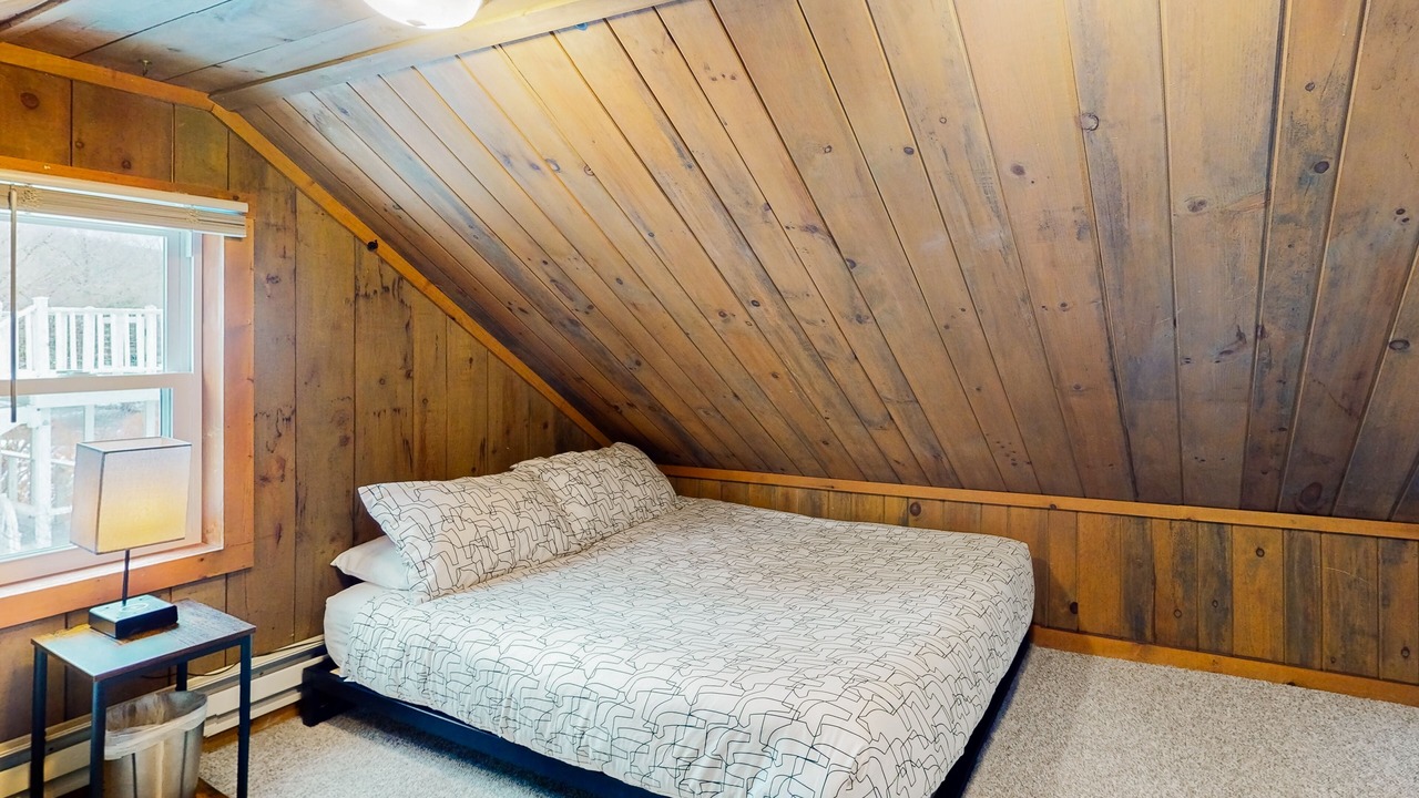 Photo of Bedroom in Montgomery Center