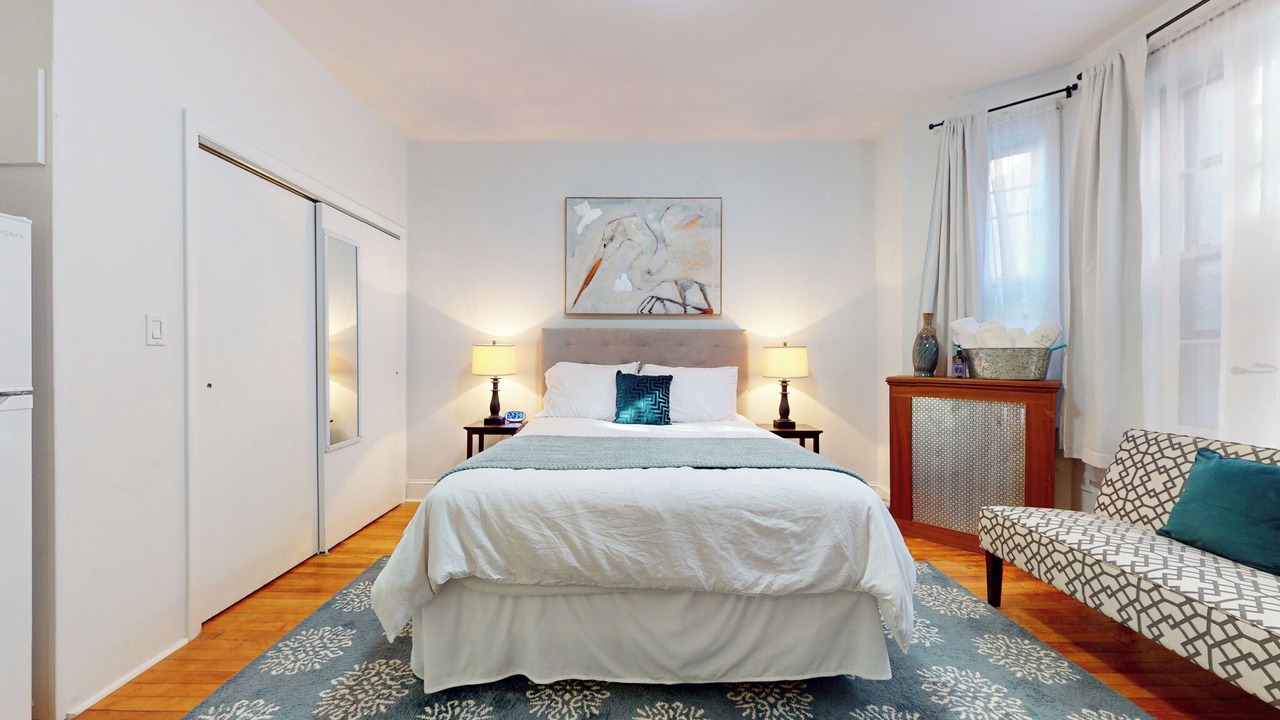 Photo of Bedroom in Coolidge Corner South Side