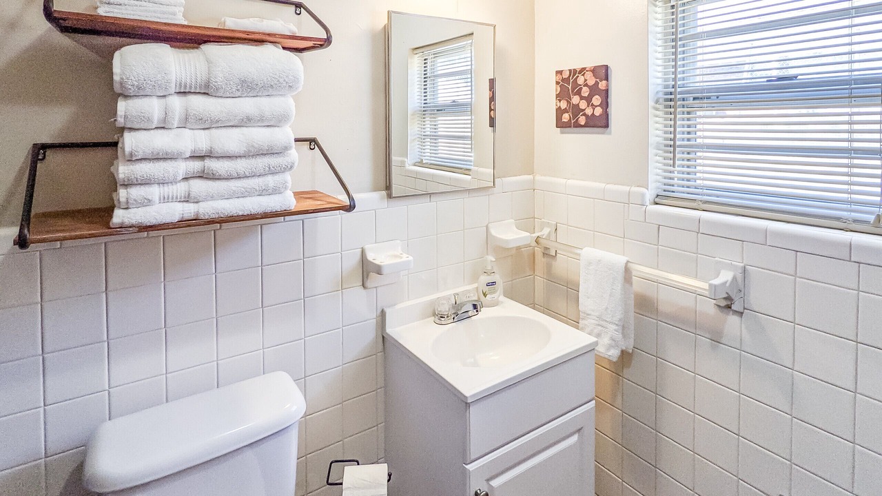 Photo of Bathroom in Mountain View