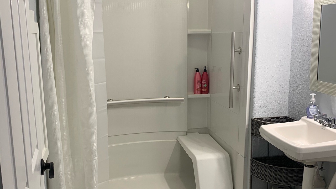 Photo of Bathroom in Ardmore